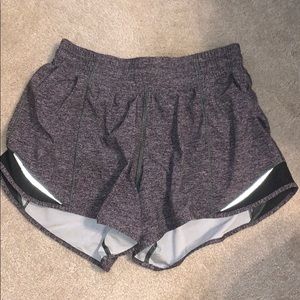lululemon hotty toddy 4” shorts